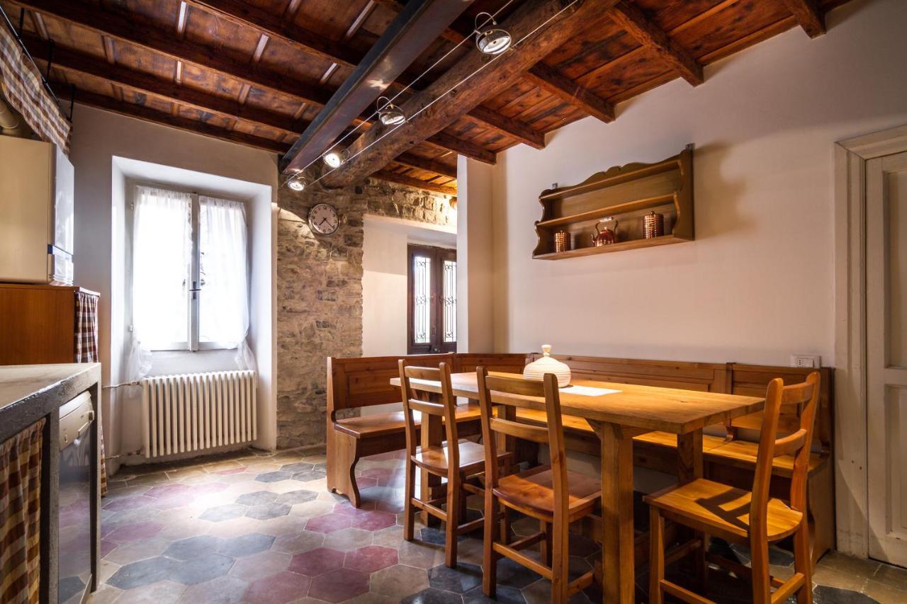 Vecchio Borgo Villa ตอร์โน ภายนอก รูปภาพ