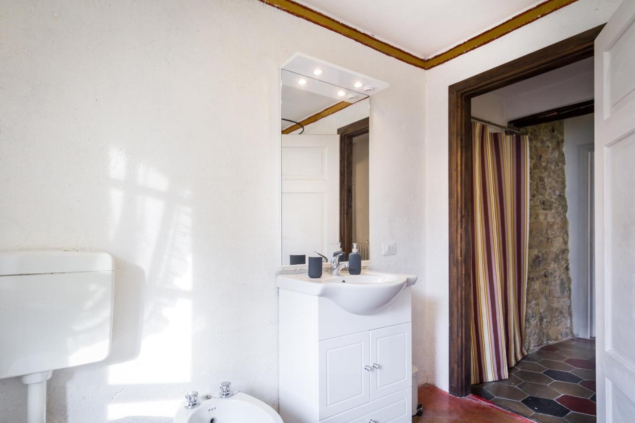 Vecchio Borgo Villa ตอร์โน ภายนอก รูปภาพ